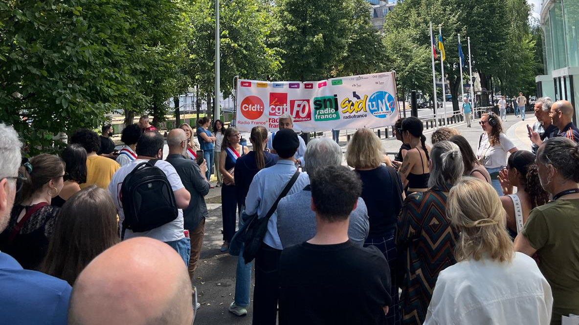 En grève contre la holding et les réorganisations à Radio France
